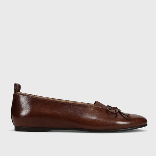 Vaneli Womens Tabbie in Brown Lj Soft Nappa - Image 1