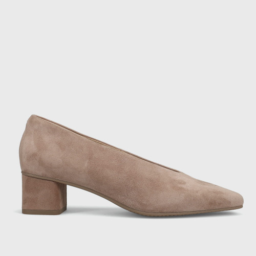 Vaneli Womens Solara in Military Suede - Image 1