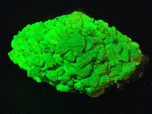Autunite on Quartz – Fluorescent Uranium Ore