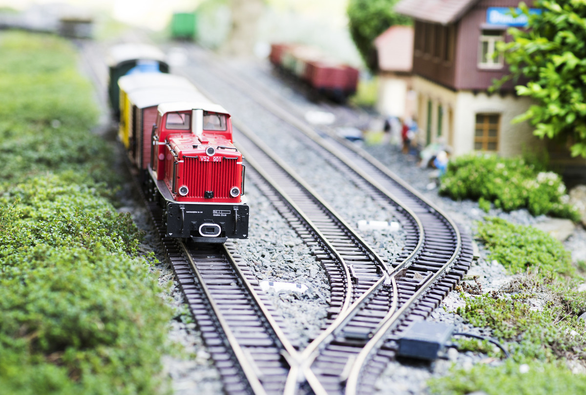 How to Repaint a Model Train