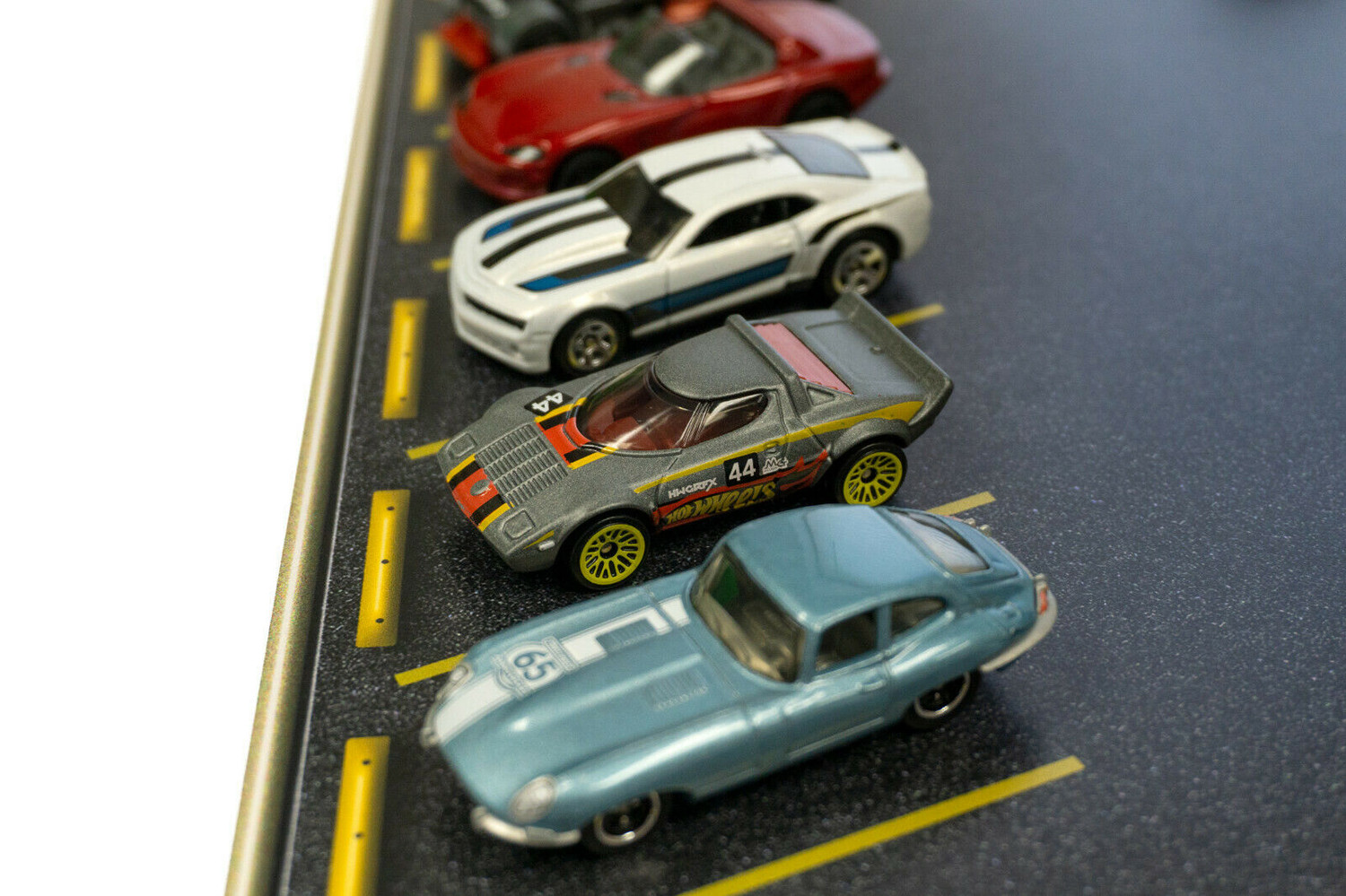 PL 1012 1:64 Scale Slot Car HO Giant Municipal Parking Lot and Hot Wheels Staging Area