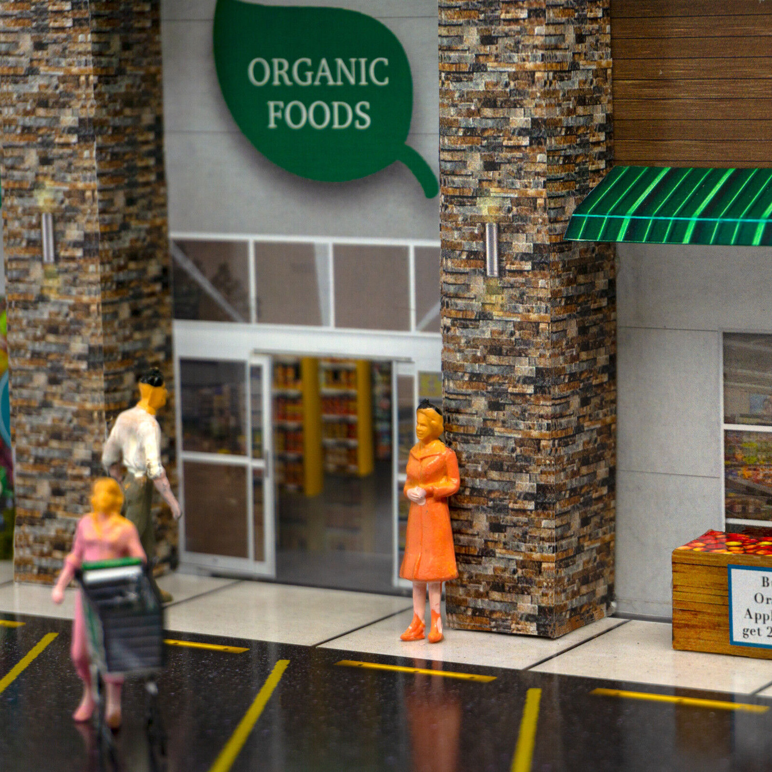 BK 4840 1:48 Scale "Organic Foods Grocery Diorama" Photo Real Scale Building Kit