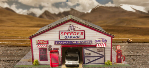 BK 6422 1:64 Scale "Speedy's Garage" Photo Real Scale Building Kit