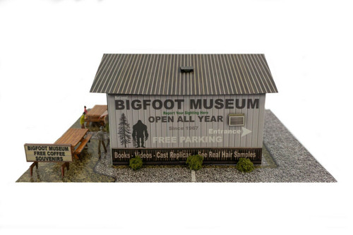 BK 6436 1:64 Scale Slot Car HO Bigfoot Museum Kit