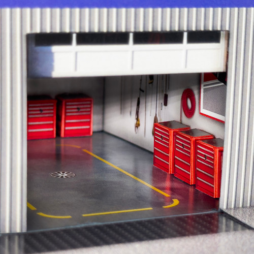 BK 6479 1:64 Scale Racers Headquarters