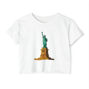 Statue of Liberty Graphic Women's Crop Top T-Shirt — NYC Landmark Tee 4th of July Independence Day USA United States of America