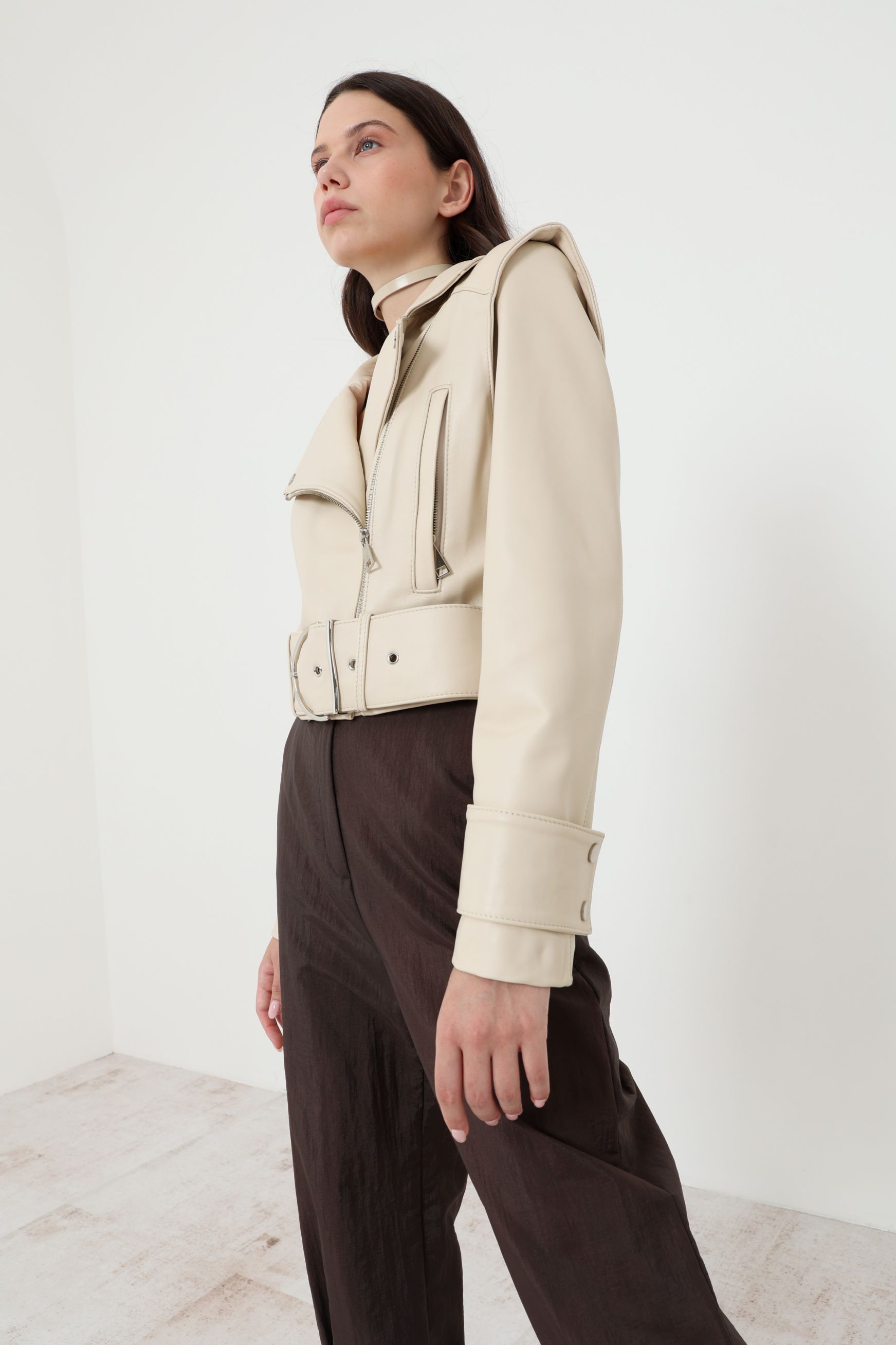 MOSCHINO COUTUREリネン ベージュジャケット Beige leather jacket 8111502-4