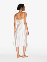 White silk satin short nightgown with frastaglio_4