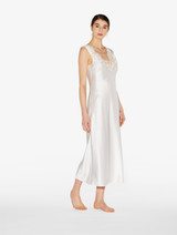 White silk satin long nightgown with frastaglio_8