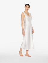 White silk satin long nightgown with frastaglio_9