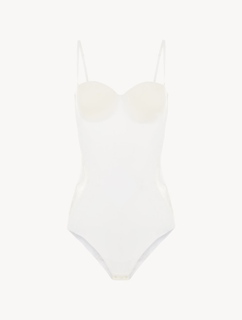 샹티이 레이스 장식의 화이트 라이크라 컨트롤 핏 바디_1