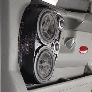 Custom Speaker Pods Dual 6.5″ and Dual Tweeter Speaker Pods for the Front Door of a 06-08 Dodge Ram