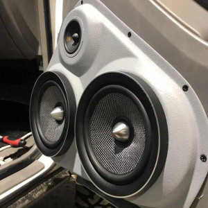 Dual 6.5″ and Single 3.5″ Speaker Pods for the Front Door of a 03-09 Toyota 4Runner Dual 6.5″ and Single 3.5″ Speaker Pods for the Front Door of a 03-09 Toyota 4Runner