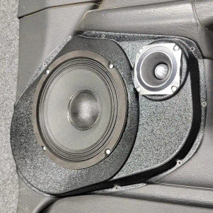 Single 8″ and Single 3.5″ Speaker Pods for the Front Door of a 02-05 Dodge Ram Single 8″ and Single 3.5″ Speaker Pods for the Front Door of a 02-05 Dodge Ram
