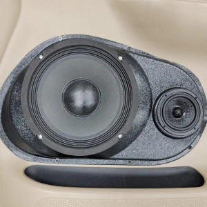 Custom Speaker Pods Single 8″ and Single 3.5″ Speaker Pods for the Front Door of a 99-03 Ford F-150 Regular/Extended Cab