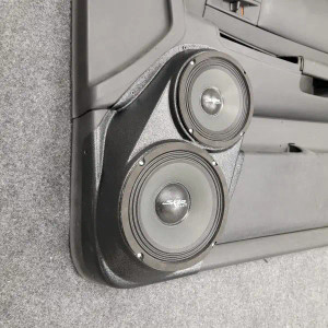 Custom Speaker Pods Single 8″ and Single 6.5″ Speaker Pods for the Front Door of a 01-03 Dodge Durango