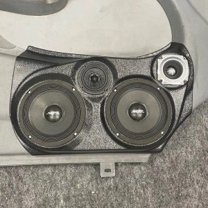 Custom Speaker Pods Dual 6.5″ and Dual 3.5″ Speaker Pods for the Front Door of a 03-09 Dodge Sprinter