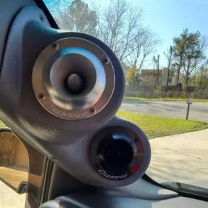 Dual 3.5″ Speaker Pods for the A-Pillar of a 00-06 GM Full Size Truck