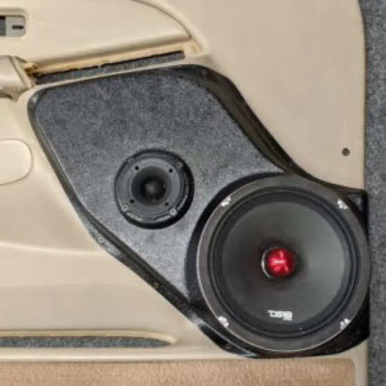 Single 8″ and Single 3.5″ Speaker Pods for the Front Door of a 00-06 GM Full Size Truck