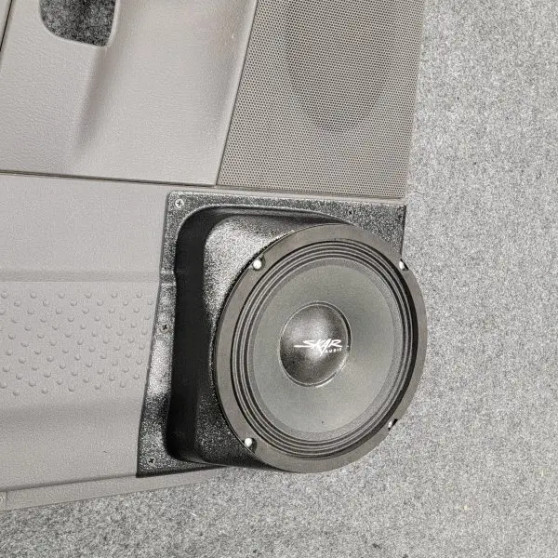 Single 8″ Speaker Pods for the Rear Door of a 02-05 Ford Explorer