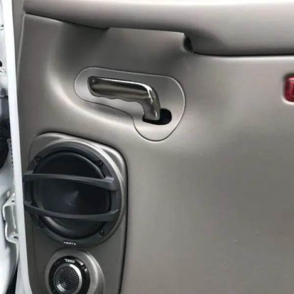 Custom Speaker Pods Flangeless Single 6.5″ and Single 3.5″ Speaker Pods for the Rear Door of a 00-06 GM Full Size Truck Full Size Rear