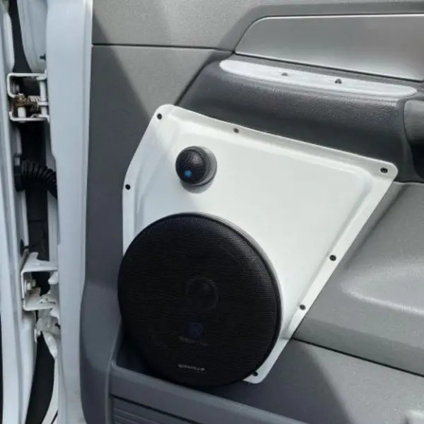 Custom Speaker Pods Single 6.5″ and Single Tweeter Speaker Pods for the Front Door of a 06-08 Dodge Ram