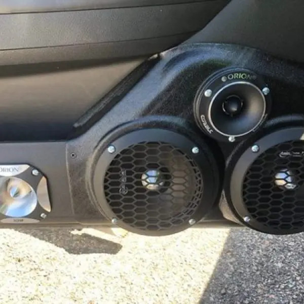 Custom Speaker Pods Dual 6.5″ and Single 3.5″ Speaker Pods for the Front Door of a 08-10 Dodge Charger