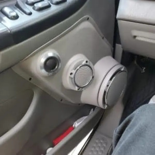 Custom Speaker Pods Single 6.5″ and Single 3.5″ and Single Tweeter Speaker Pods for the Front Door of a 99-07 Ford F-250 F-350-Ford