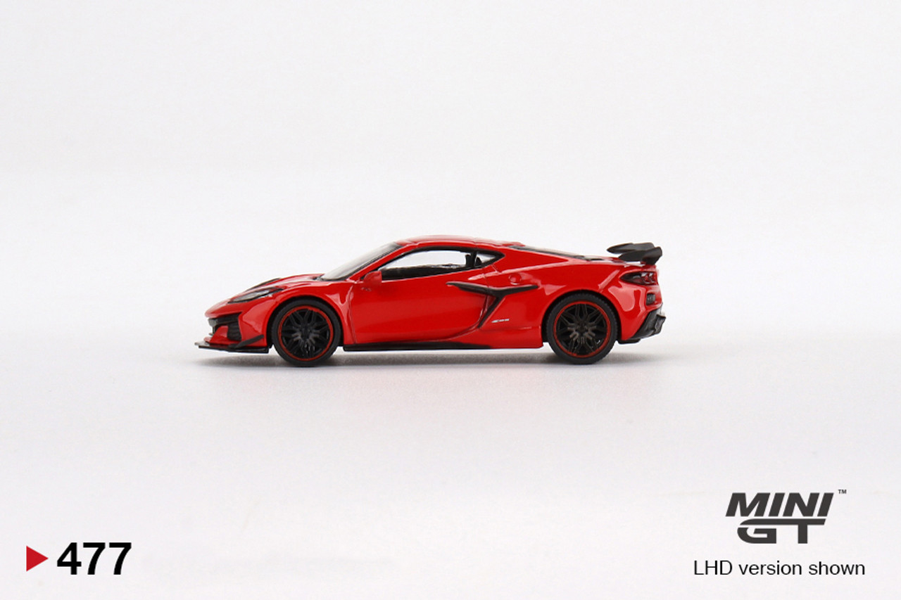 ミニカー MINI GT Chevrolet Corvette Z06 Torch Red MY MINI CAR WORLD』UNBOXING MINI GT 1/64 CHEVROLET CORVETTE