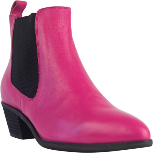 Isabella Bronte boot
