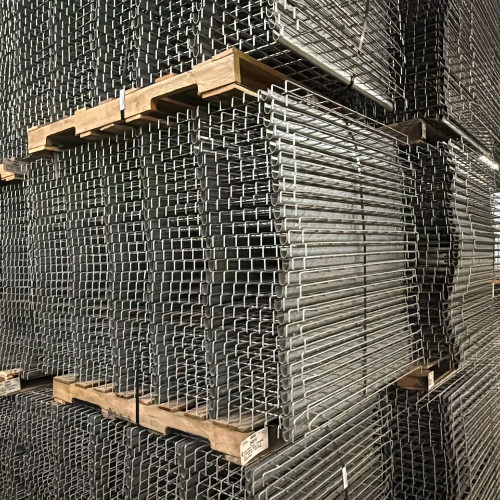 42" x 64" Used Wire Deck - Drop In - Standard Full Step - 250010