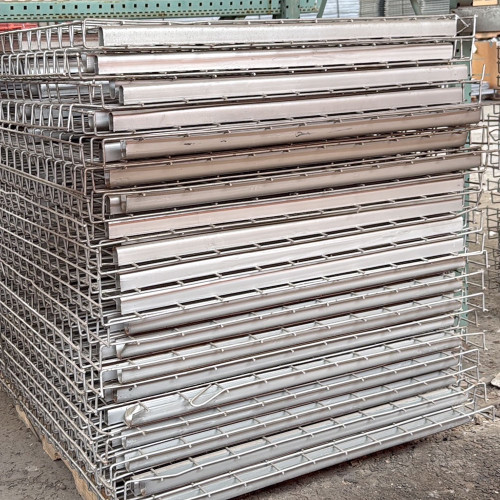 42" x 64" Used Wire Deck - Standard Full Step - 240168