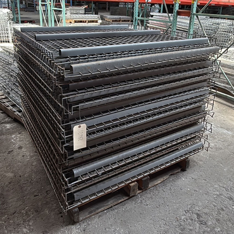 48" x 47" Used Wire Deck - Standard Full Step - 110982