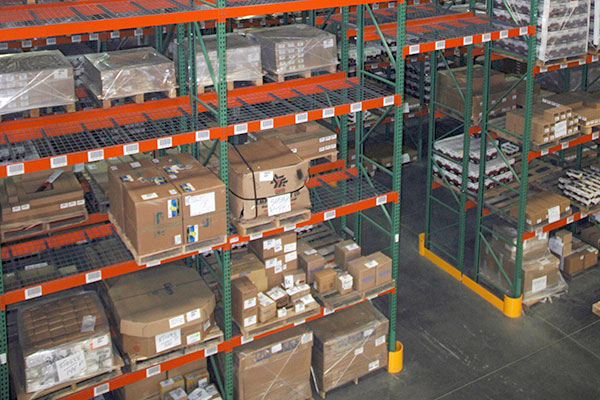 These systems allow for deeper lane storage, significantly increasing capacity within the same footprint. By reducing aisle space requirements, facilities can store more product without expanding their physical space.