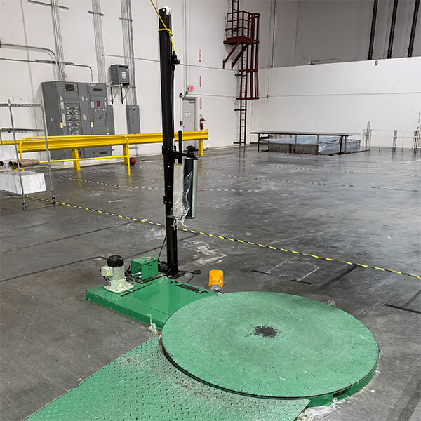 Manual stretch wrap machine