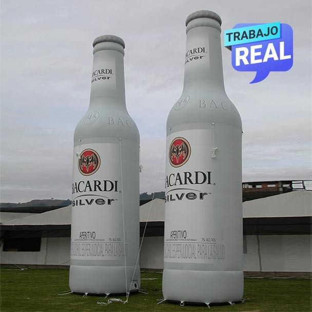 botella de aguardiente inflable Bacardi Cali