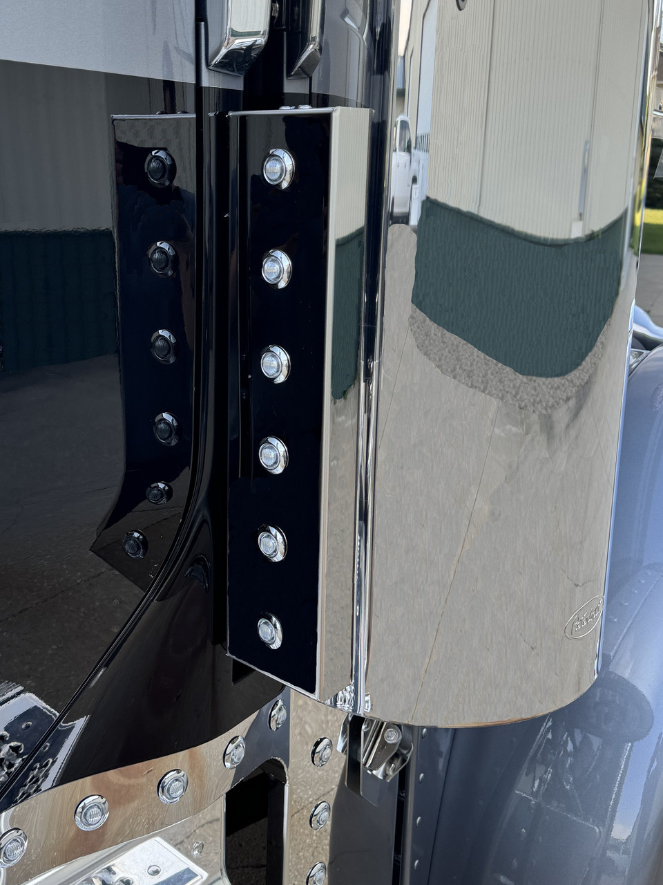 DUSTCELL apt. パブミラー Peterbilt 589 Air Breather Panel - Strapless Design - Back Side