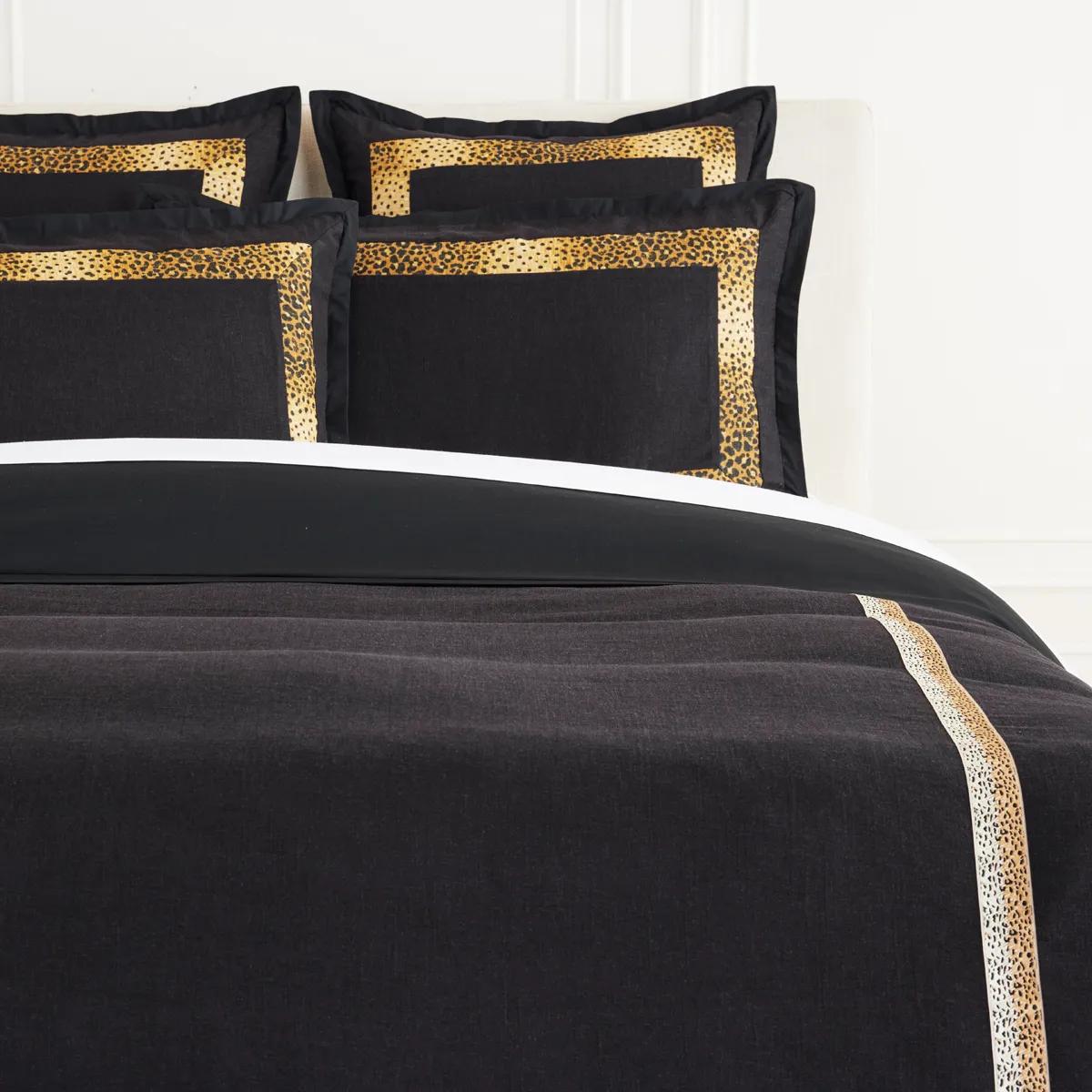Selena Frame Bedding - Black Selena Frame Bedding - Black