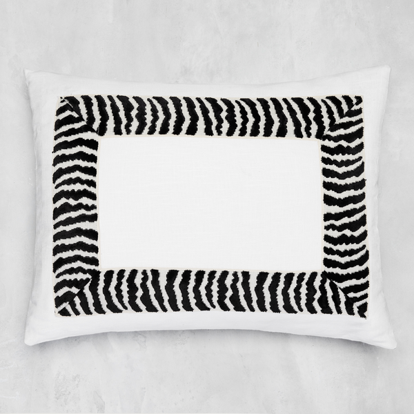 Nikki Chu - Hasina Bedding - Black Nikki Chu - Hasina Bedding - Black