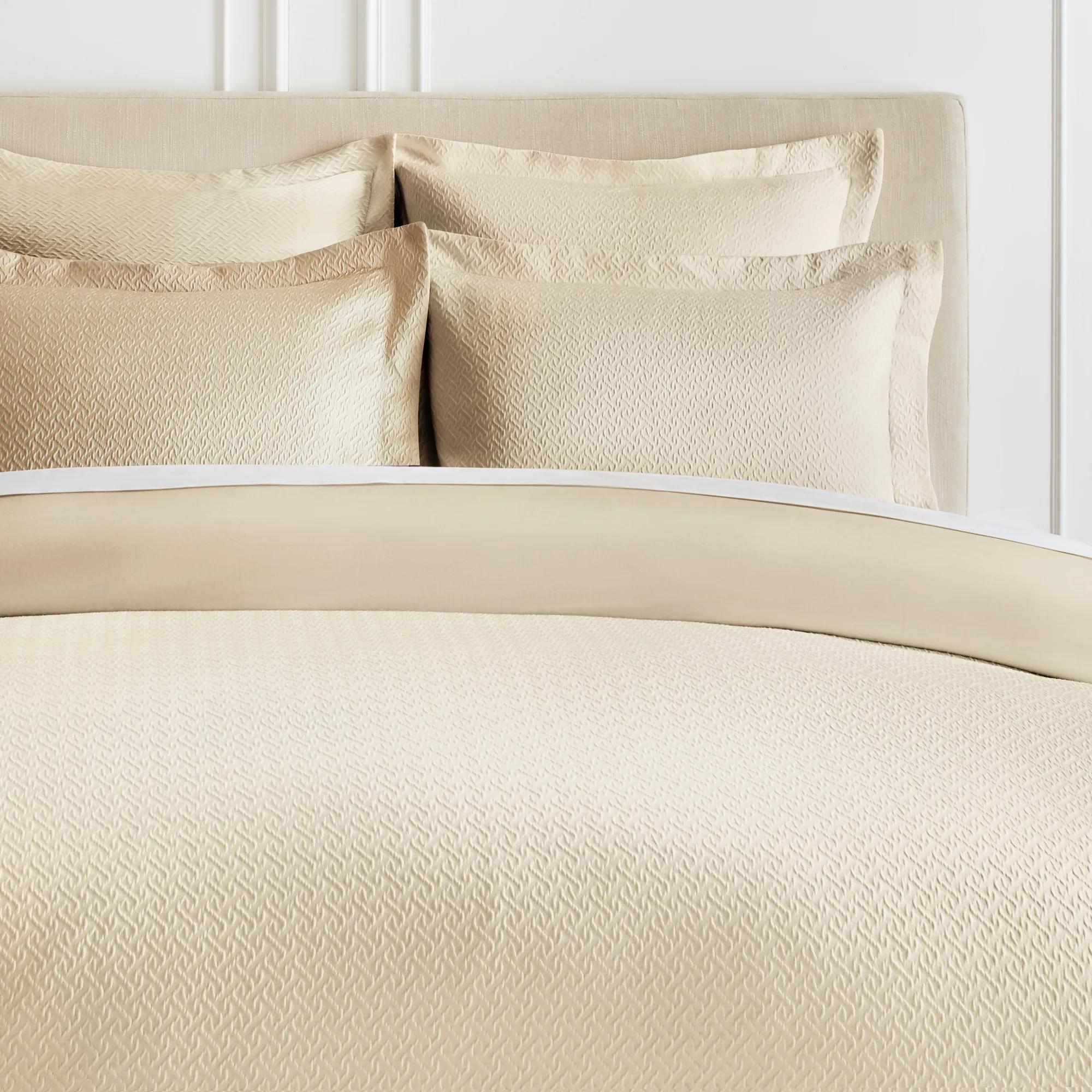 Marlowe Bedding - Gold Marlowe Bedding - Gold