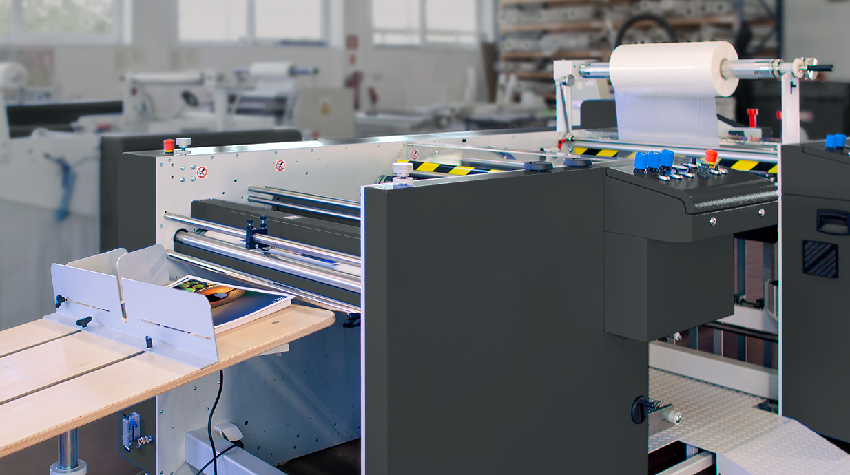 Close-up detail of the ZFP L320 PB twin-station B1 laminator