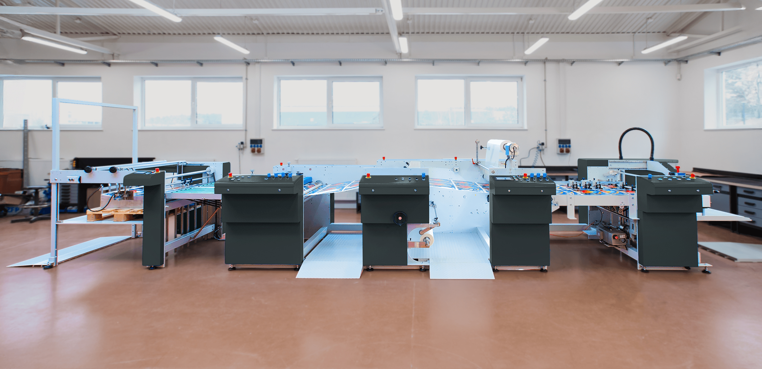 ZFP L330 PB twin-station B1 automatic laminator for high-volume double-sided offset production