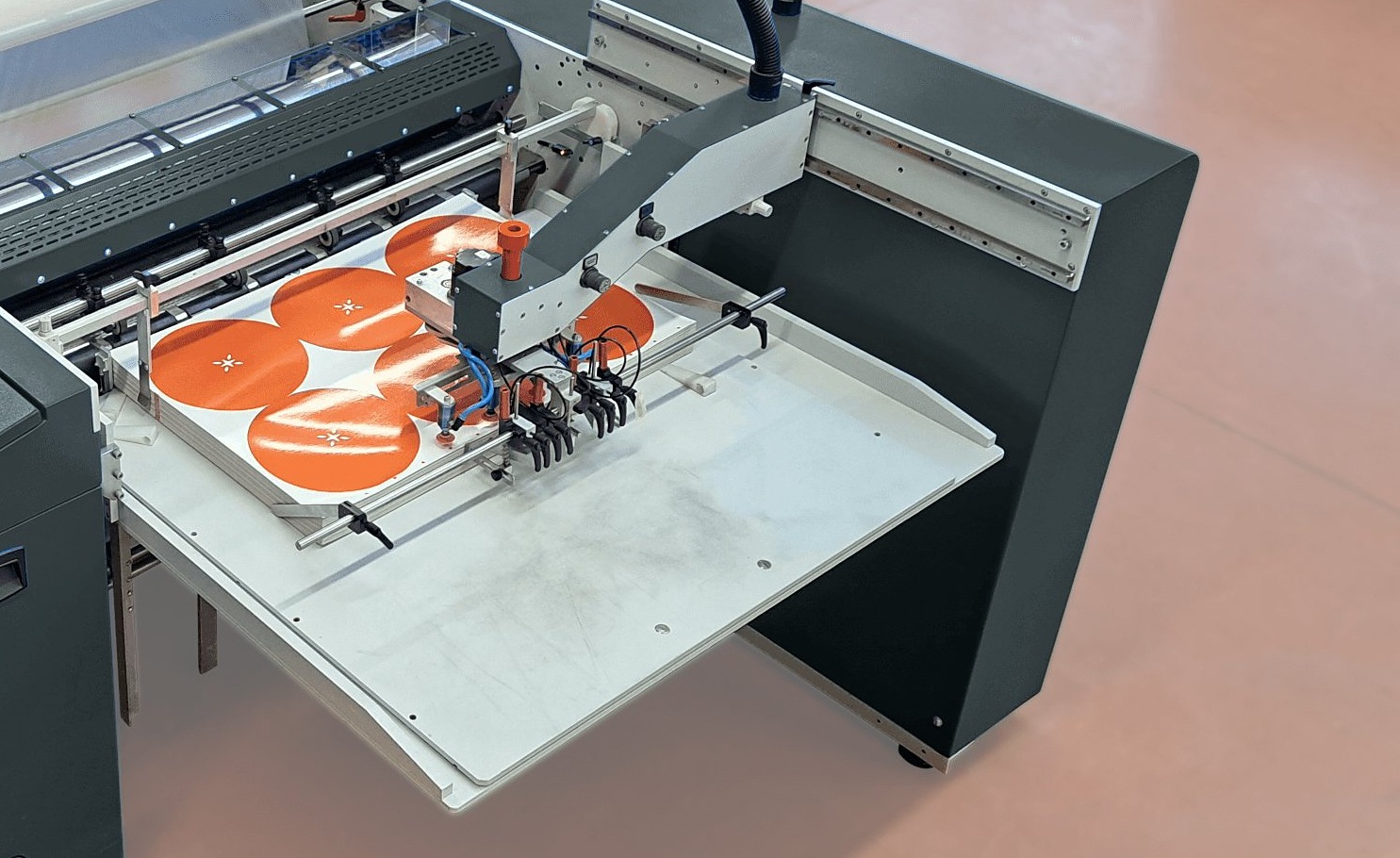 ZFP floor-level pallet loading table