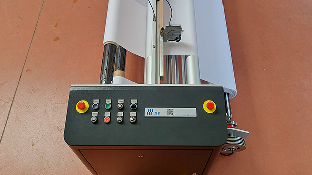 Operator control station on the ZFP 1900 duplex slitter rewinder