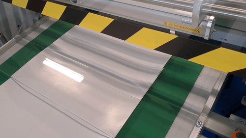 ZFP CT25 automatic guillotine cutter, knife and delivery conveyor belt