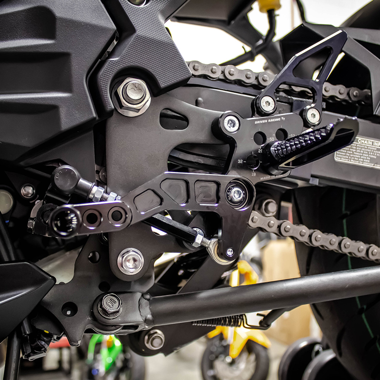 Driven TT Rearsets Kawasaki Ninja ZX 400 20182023