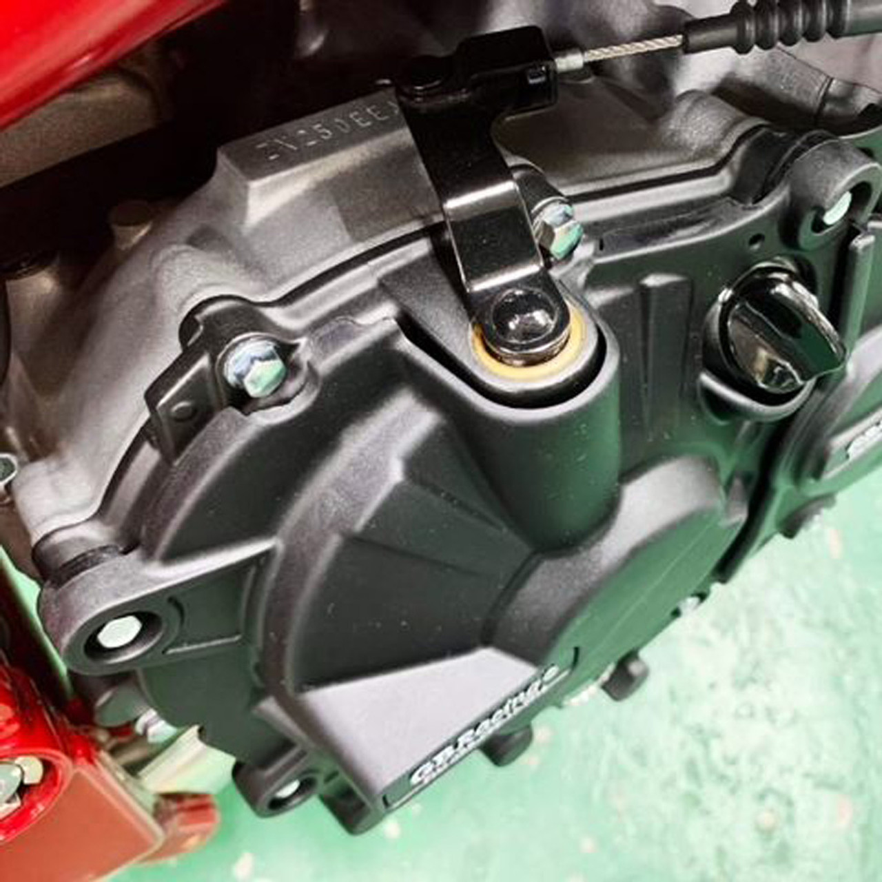 ホンダ - 新品未開封SUPER GTRAYBRIGRAYBRIGコラボ廃盤品 GB Racing Kawasaki ZX-4RR 2023-2025 Secondary Clutch Cover