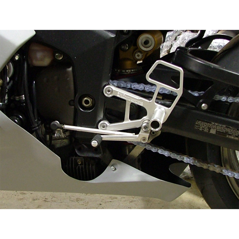 8個セット Woodcraft Kawasaki ZX6R 2005-2006 Rearsets Basic Kit