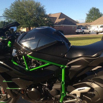 techspec_kawasaki_h2_h2r_tank_