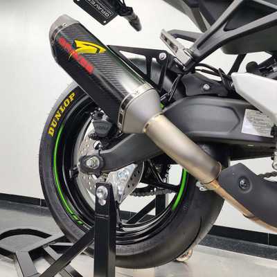 graves-kawasaki-zx-4rr-cat-